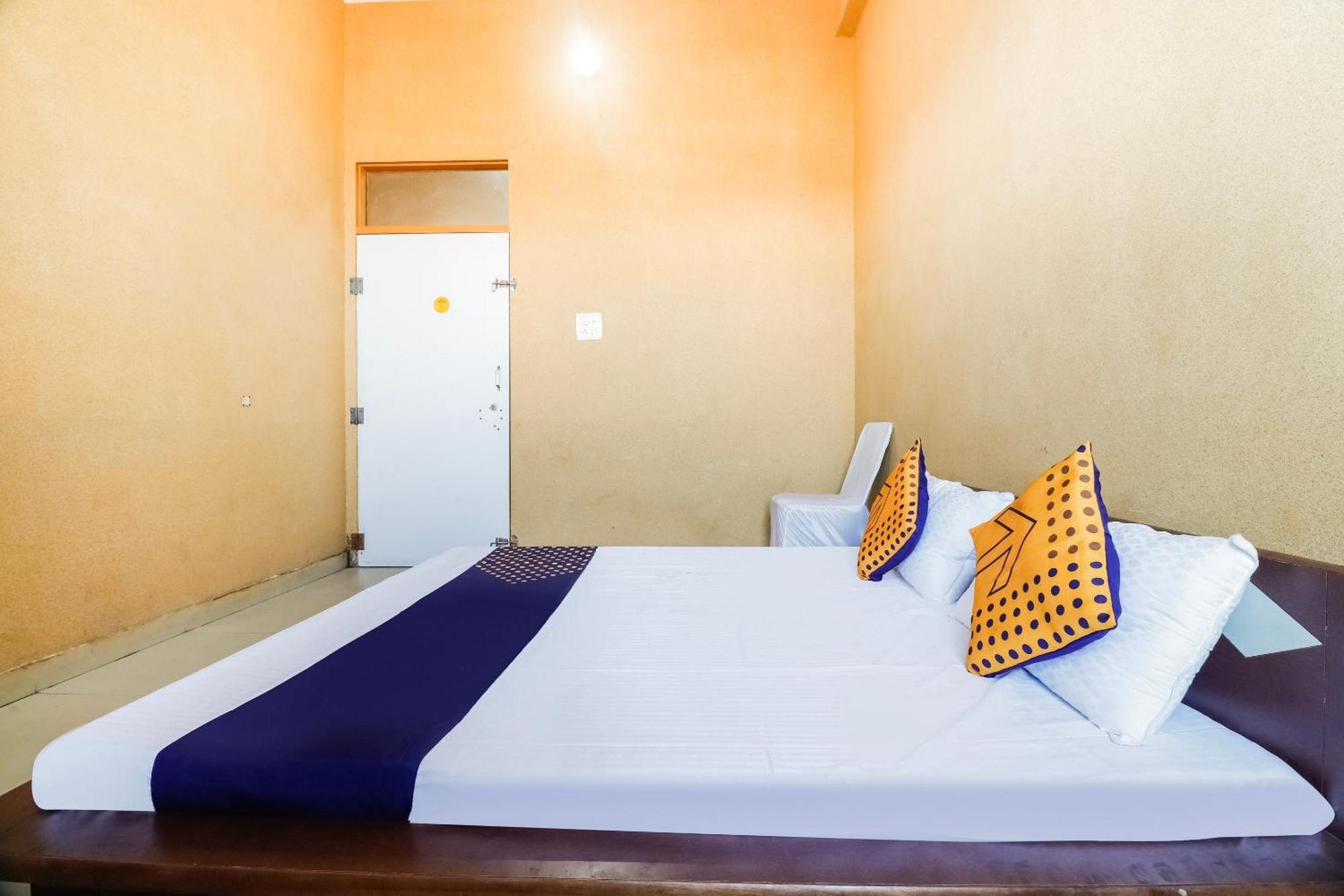 Spot On 68319 Hotel Nakhralo Rajasthan Resort Dzsaipur Kültér fotó